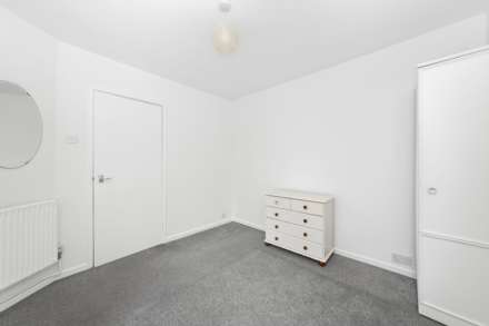 Chestnut Grove, New Malden, Image 9