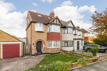 Property For Sale Glebe Gardens, New Malden