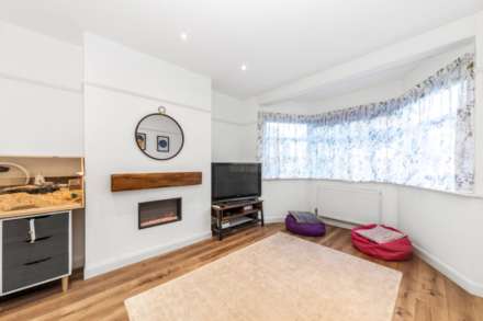 Glebe Gardens, New Malden, Image 6