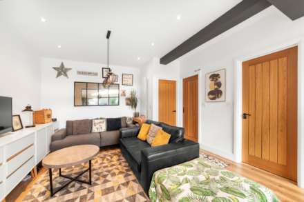 Glebe Gardens, New Malden, Image 7