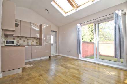 Brewster Place, Kingston Upon Thames, Image 1