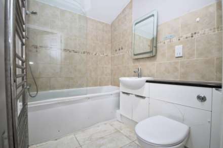 Brewster Place, Kingston Upon Thames, Image 3