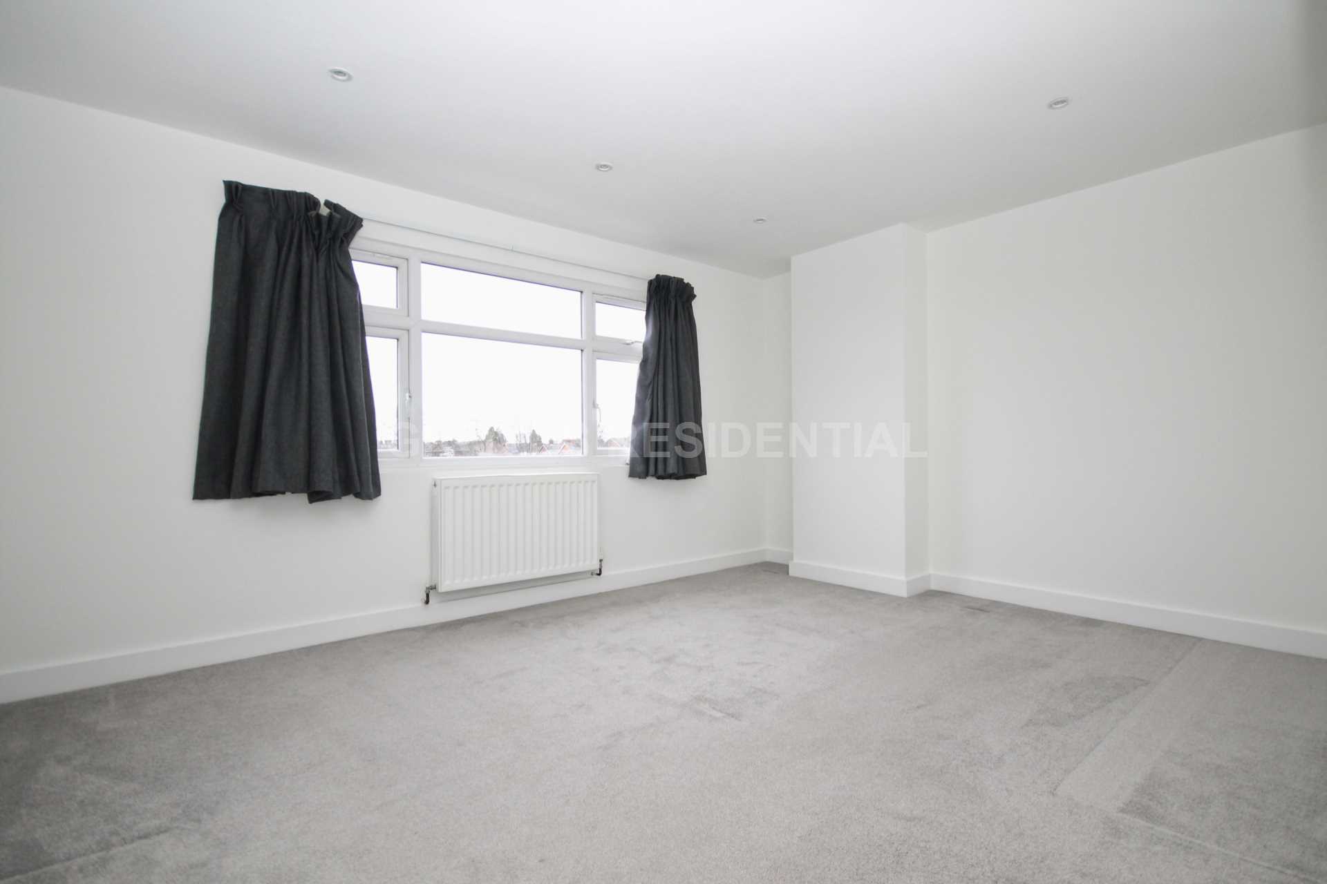Melrose Gardens, New Malden, Image 13