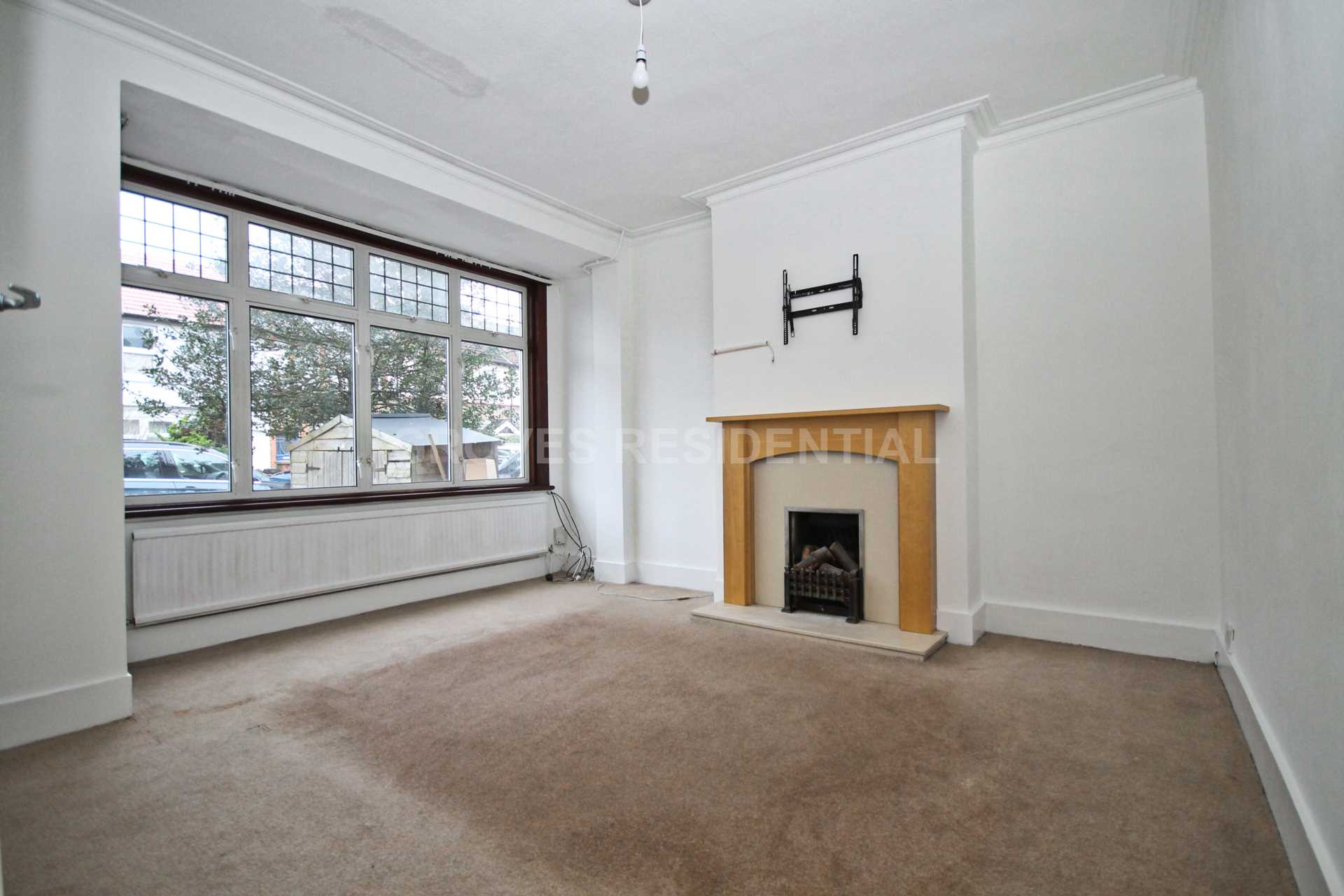 Melrose Gardens, New Malden, Image 2