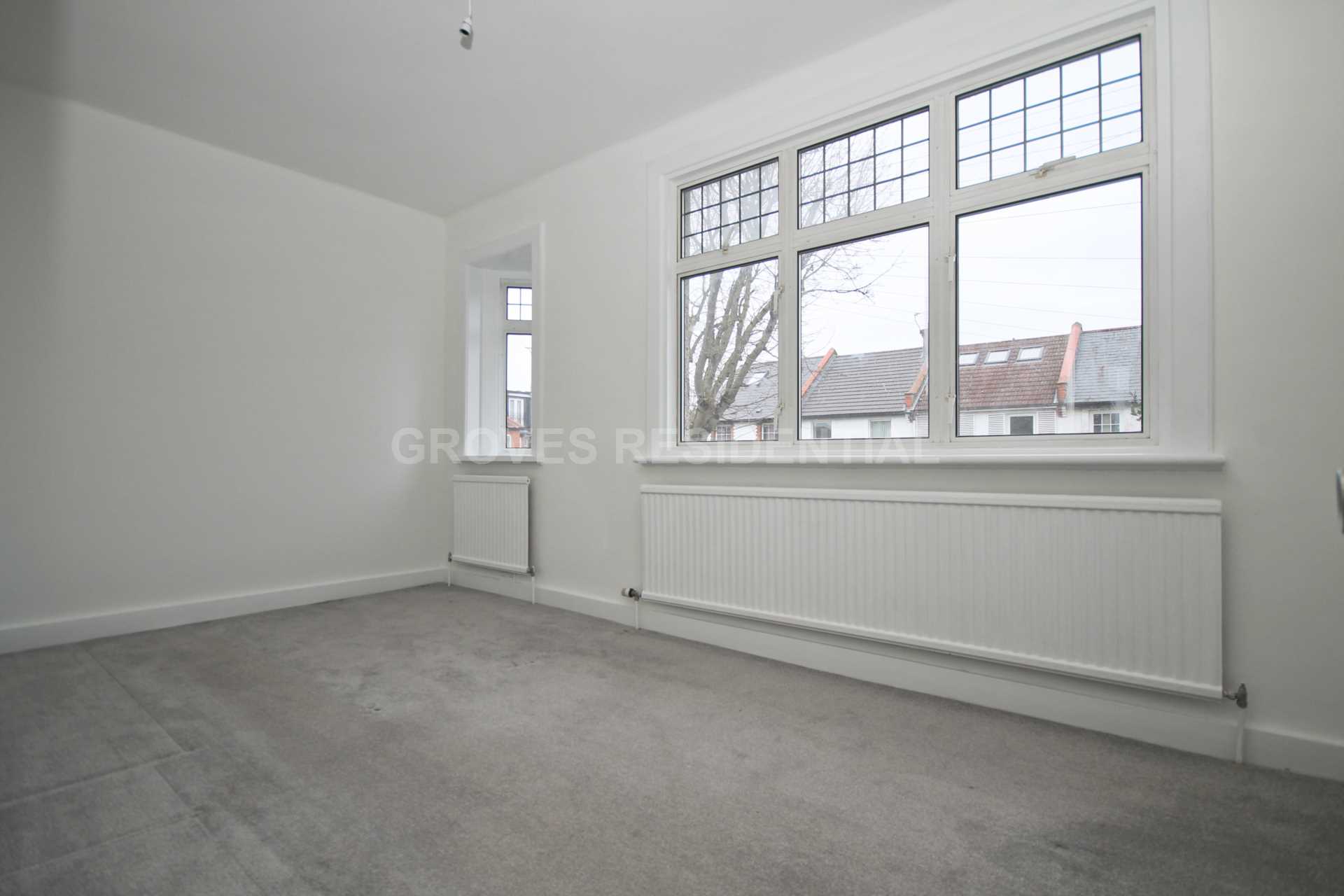 Melrose Gardens, New Malden, Image 9