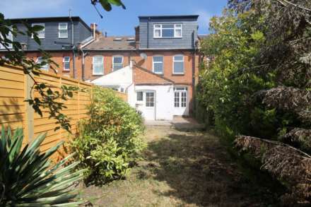 Melrose Gardens, New Malden, Image 8