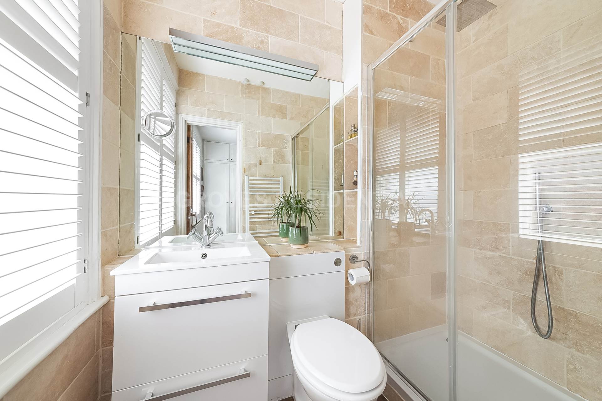 Poplar Grove, New Malden, Image 17