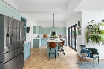 Poplar Grove, New Malden, Image 8