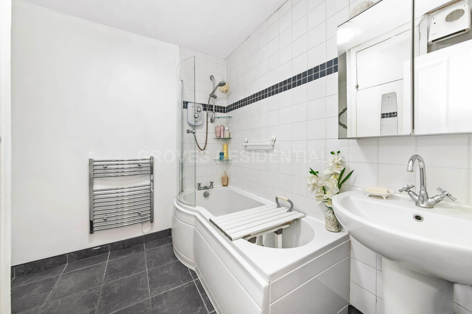 Linden Grove, New Malden, Image 10