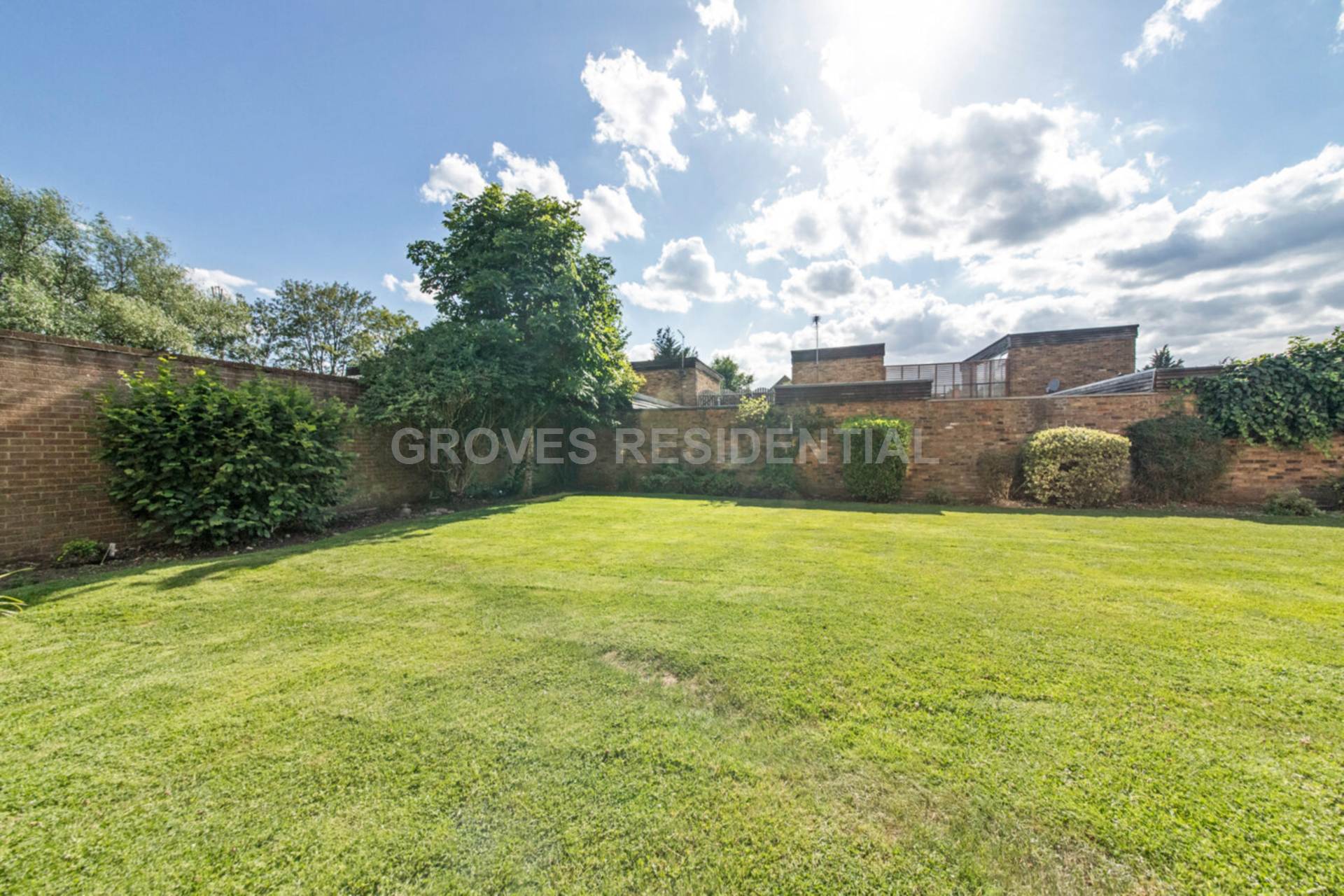 Linden Grove, New Malden, Image 12