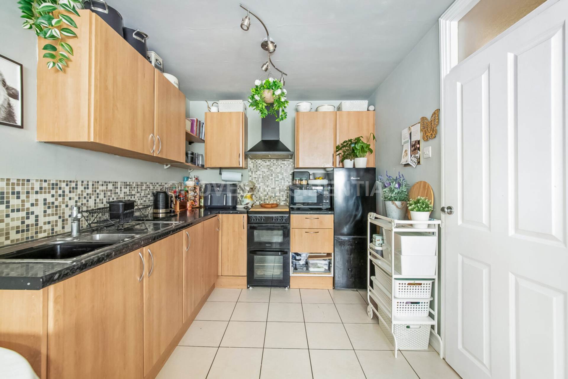 Linden Grove, New Malden, Image 3