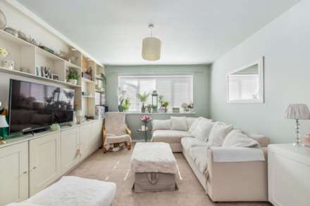 Linden Grove, New Malden, Image 1