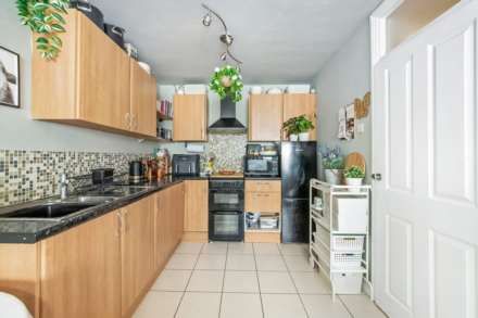 Linden Grove, New Malden, Image 3