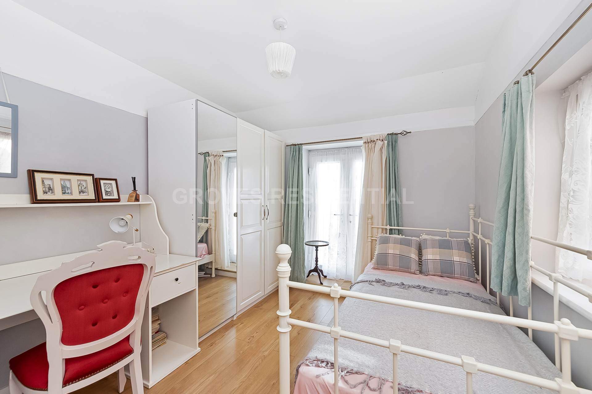 Dukes Avenue, New Malden, Image 11