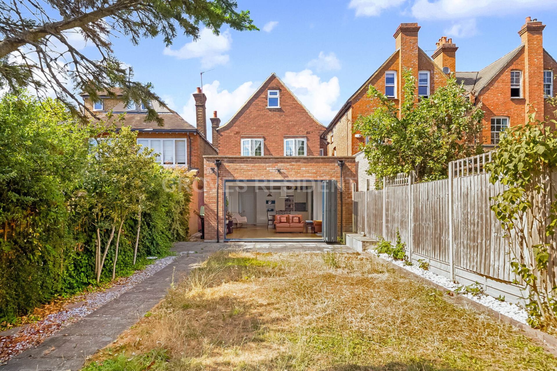 Dukes Avenue, New Malden, Image 13
