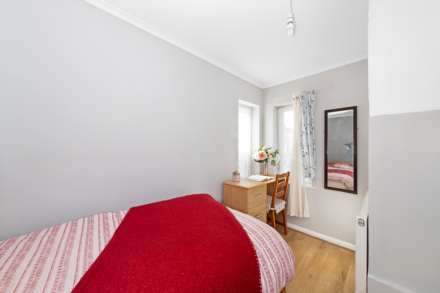 Dukes Avenue, New Malden, Image 10