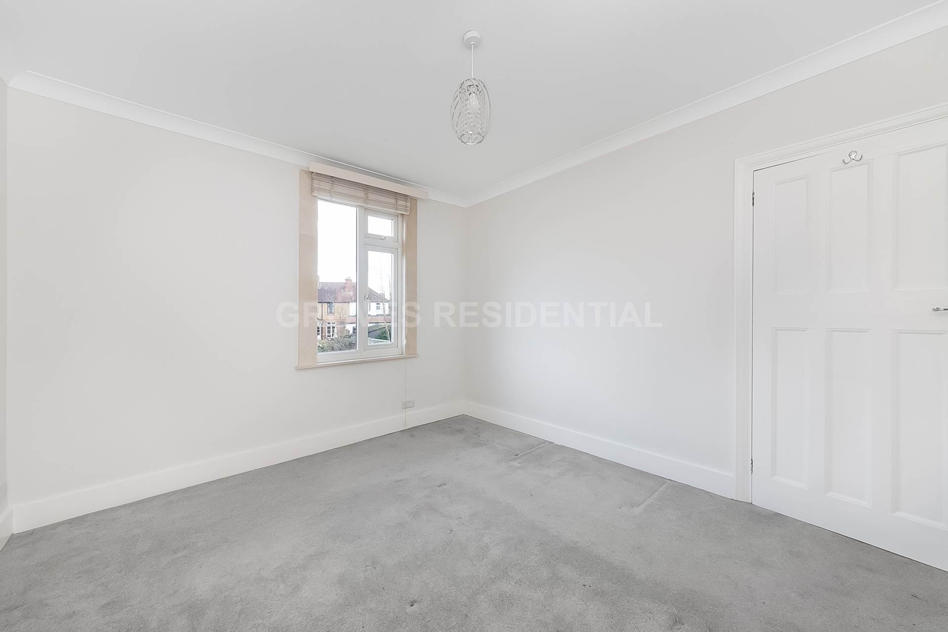 Myrtle Grove, New Malden, Image 10