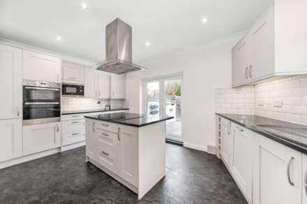 Myrtle Grove, New Malden, Image 2