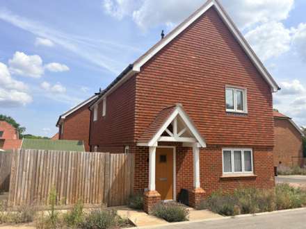 Oak Tree Way, Leatherhead, Image 1