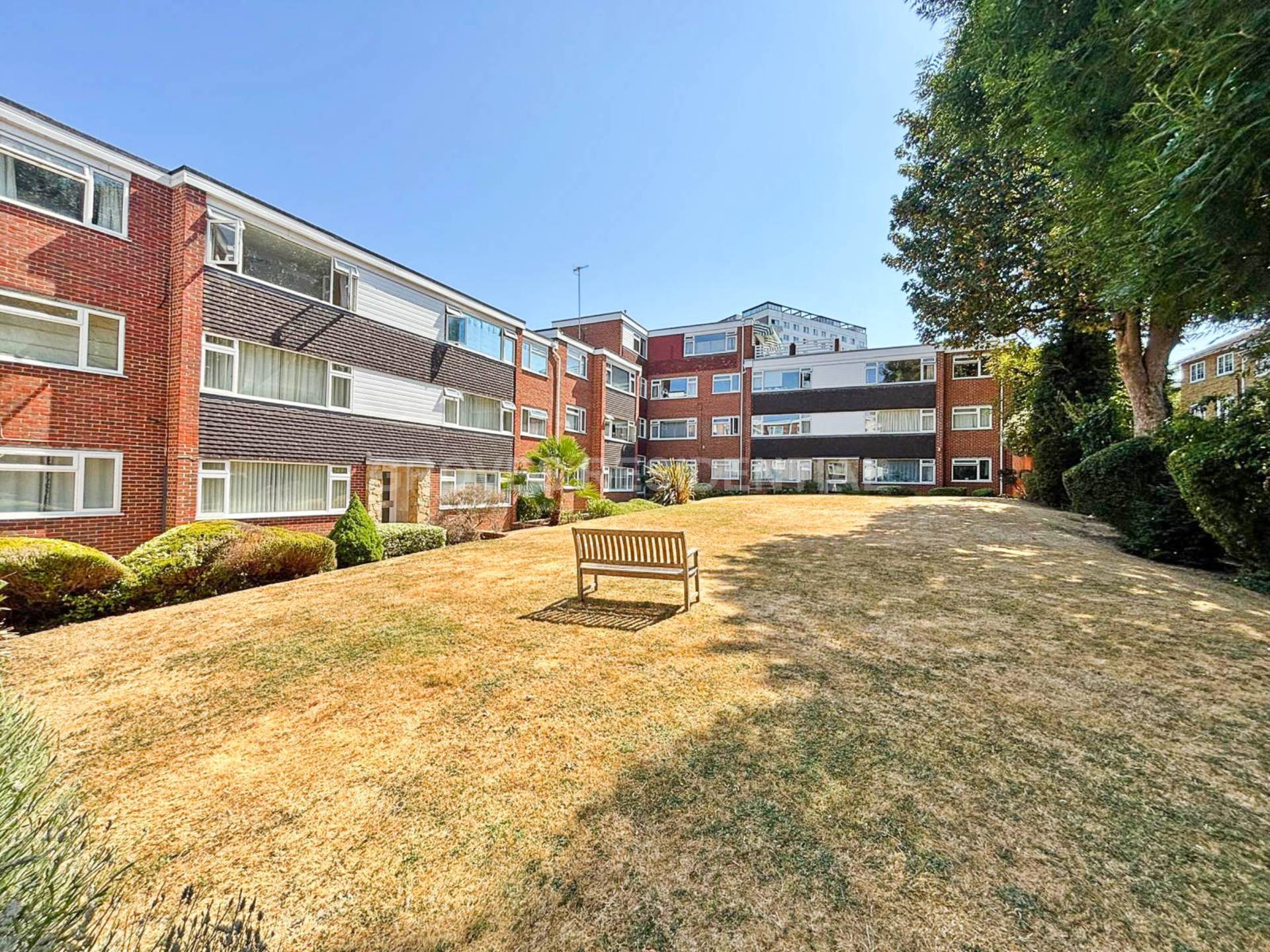 Deer Park Close, Kingston Upon Thames, Image 2