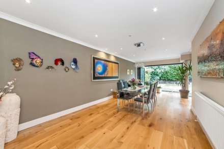 Van Dyck Avenue, New Malden, Image 4