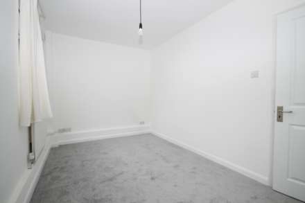 High Street, New Malden, Image 6