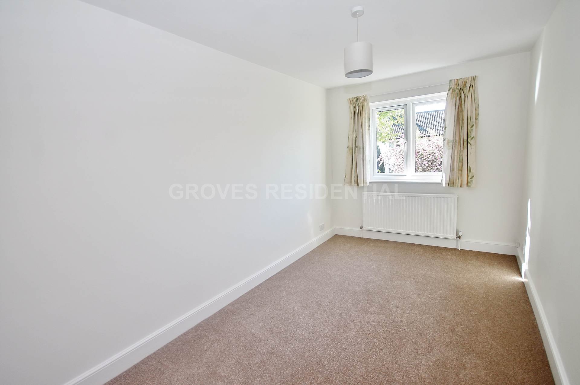 Chestnut Grove, New Malden, Image 6