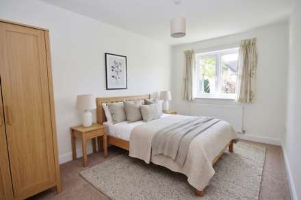 Chestnut Grove, New Malden, Image 5