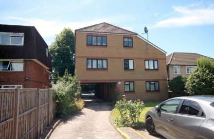 Chestnut Grove, New Malden, Image 8