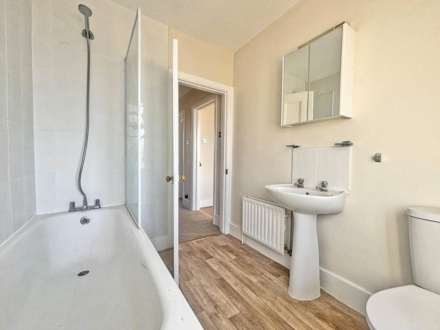 Elm Road, New Malden, Image 4