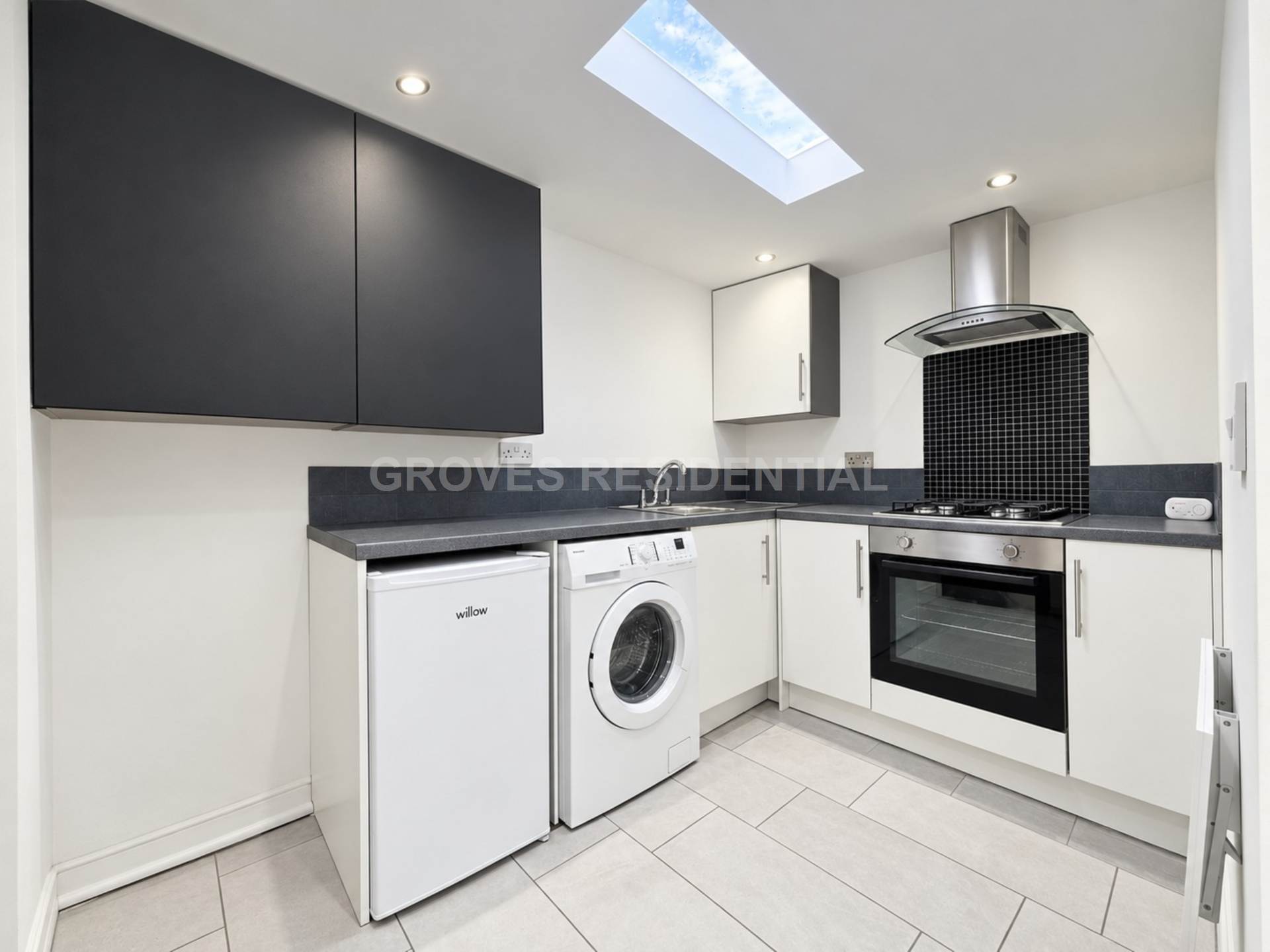Knightwood Crescent, New Malden, Image 2