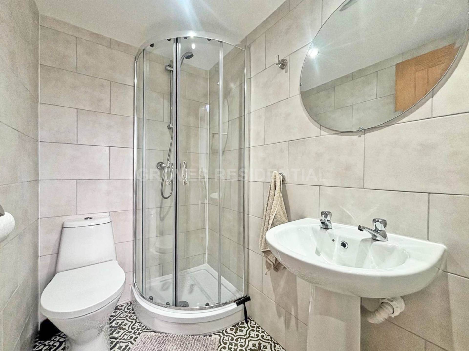 Knightwood Crescent, New Malden, Image 4