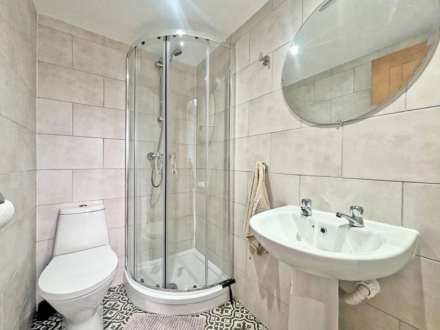 Knightwood Crescent, New Malden, Image 4