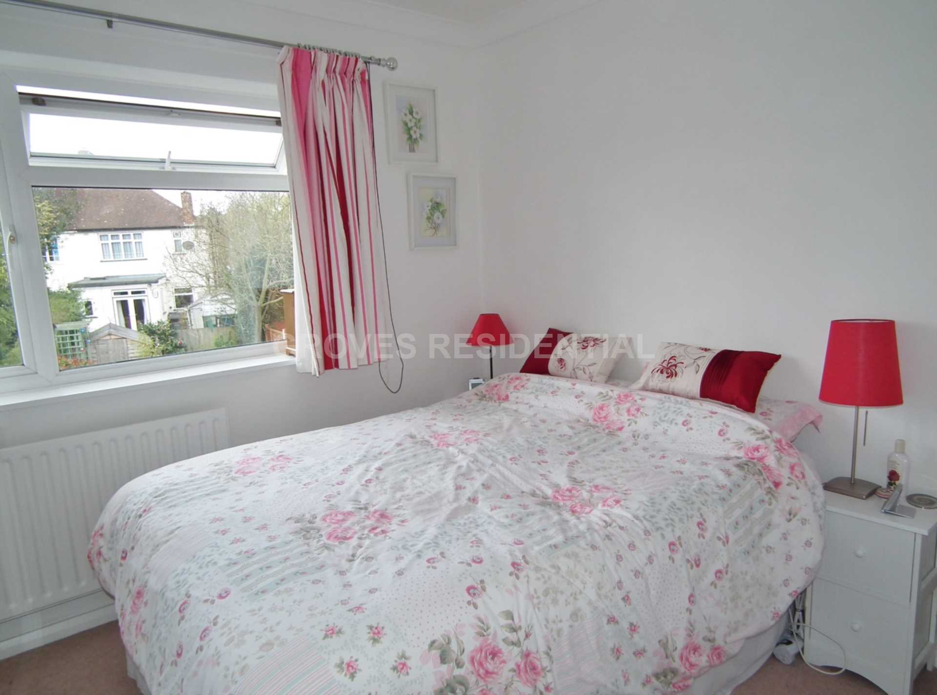 Barton Green, New Malden, Image 6