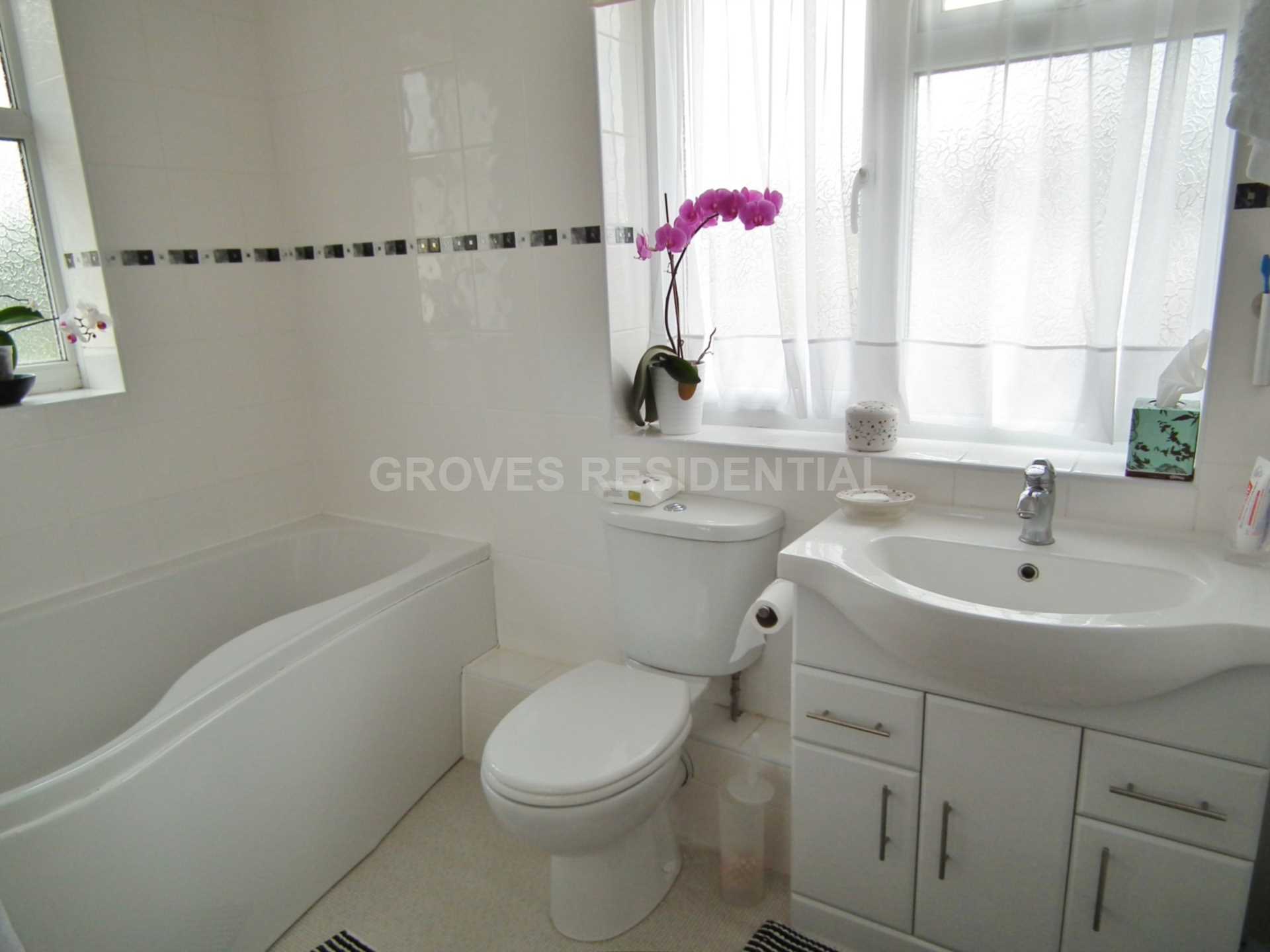 Barton Green, New Malden, Image 7
