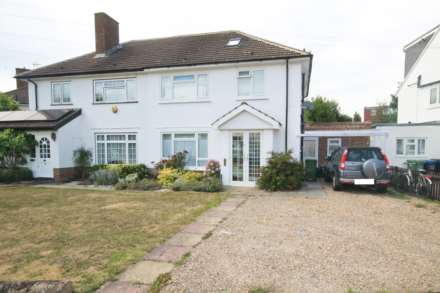 3 Bedroom Semi-Detached, Barton Green, New Malden