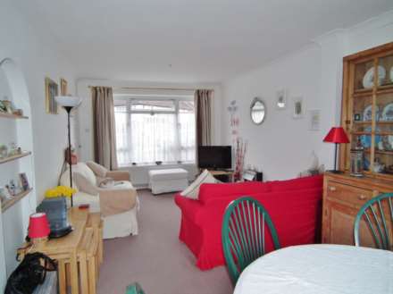 Barton Green, New Malden, Image 2