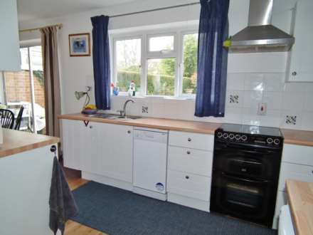 Barton Green, New Malden, Image 3