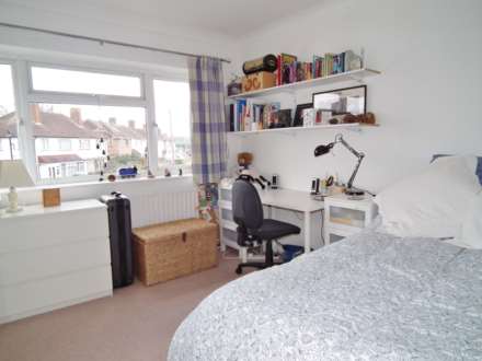 Barton Green, New Malden, Image 5