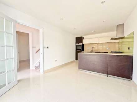 Lime Grove, New Malden, Image 2