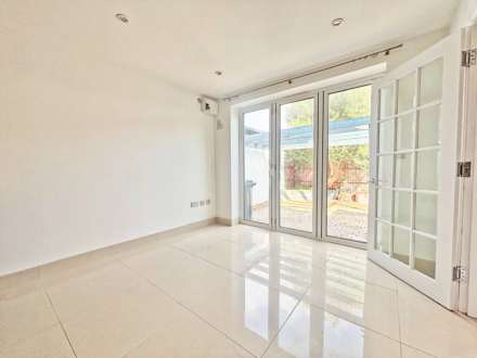 Lime Grove, New Malden, Image 3