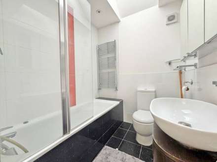 Lime Grove, New Malden, Image 8