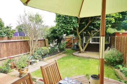 Melrose Gardens KT3, Image 13