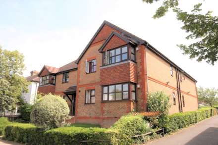 Property For Rent Dukes Avenue, New Malden