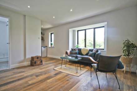 Cheltenham Close, New Malden, Image 3