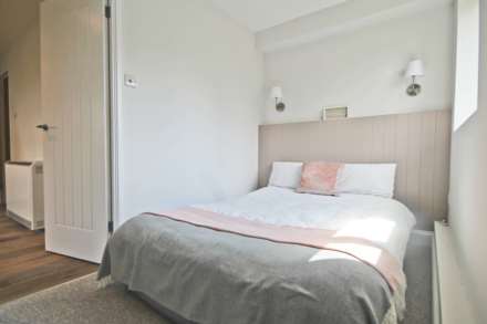 Cheltenham Close, New Malden, Image 4