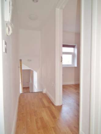 Coombe Road, New Malden, Image 4
