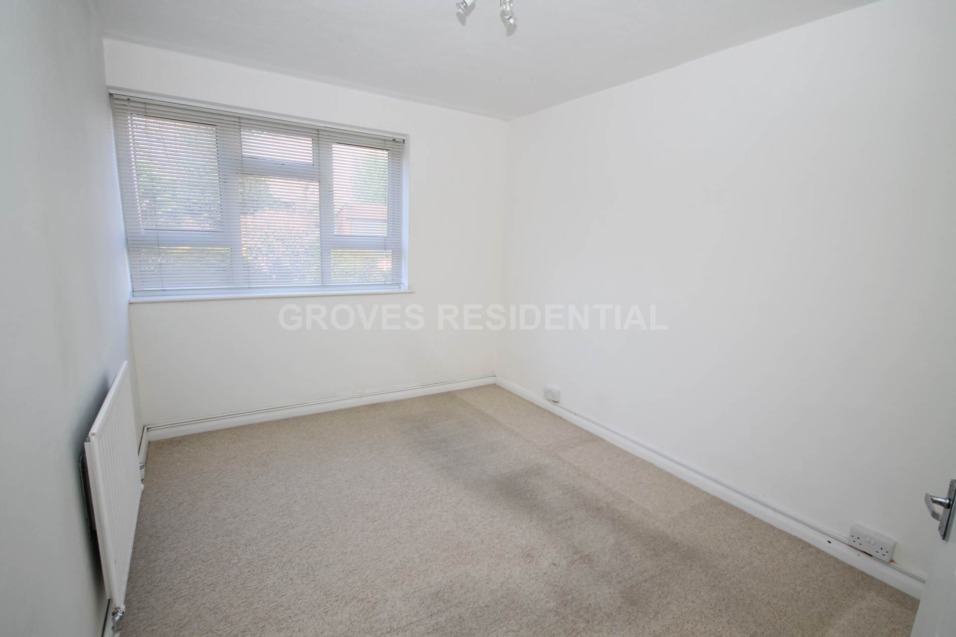 Poplar Grove, New Malden, Image 6