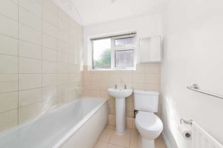 Poplar Grove, New Malden, Image 10