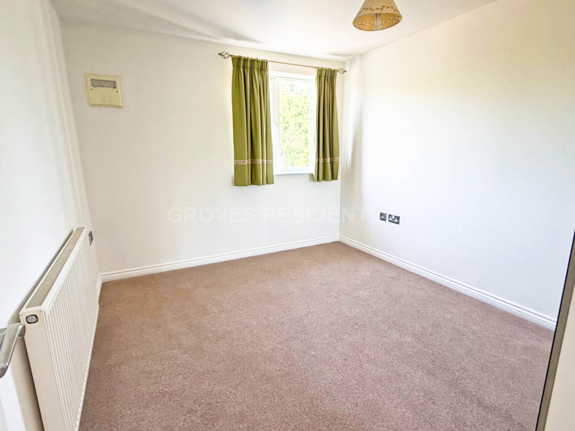 Dukes Avenue, New Malden, Image 4